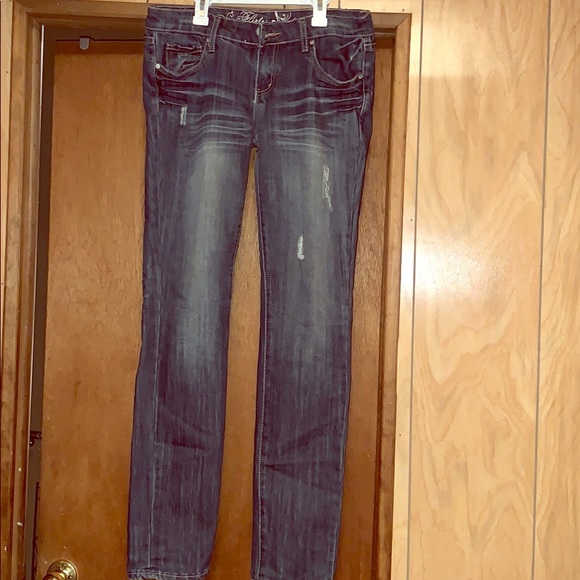 Jeans - Picture 1 of 3